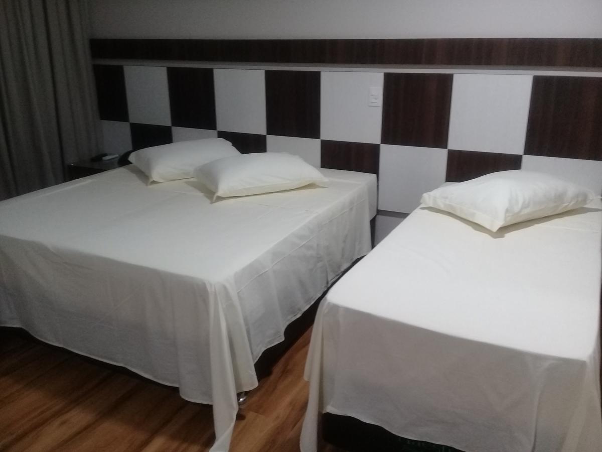 Hotel Maestro Villa Do Lago Toledo ภายนอก รูปภาพ
