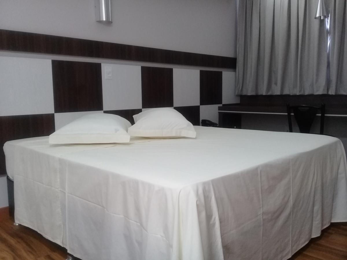 Hotel Maestro Villa Do Lago Toledo ภายนอก รูปภาพ
