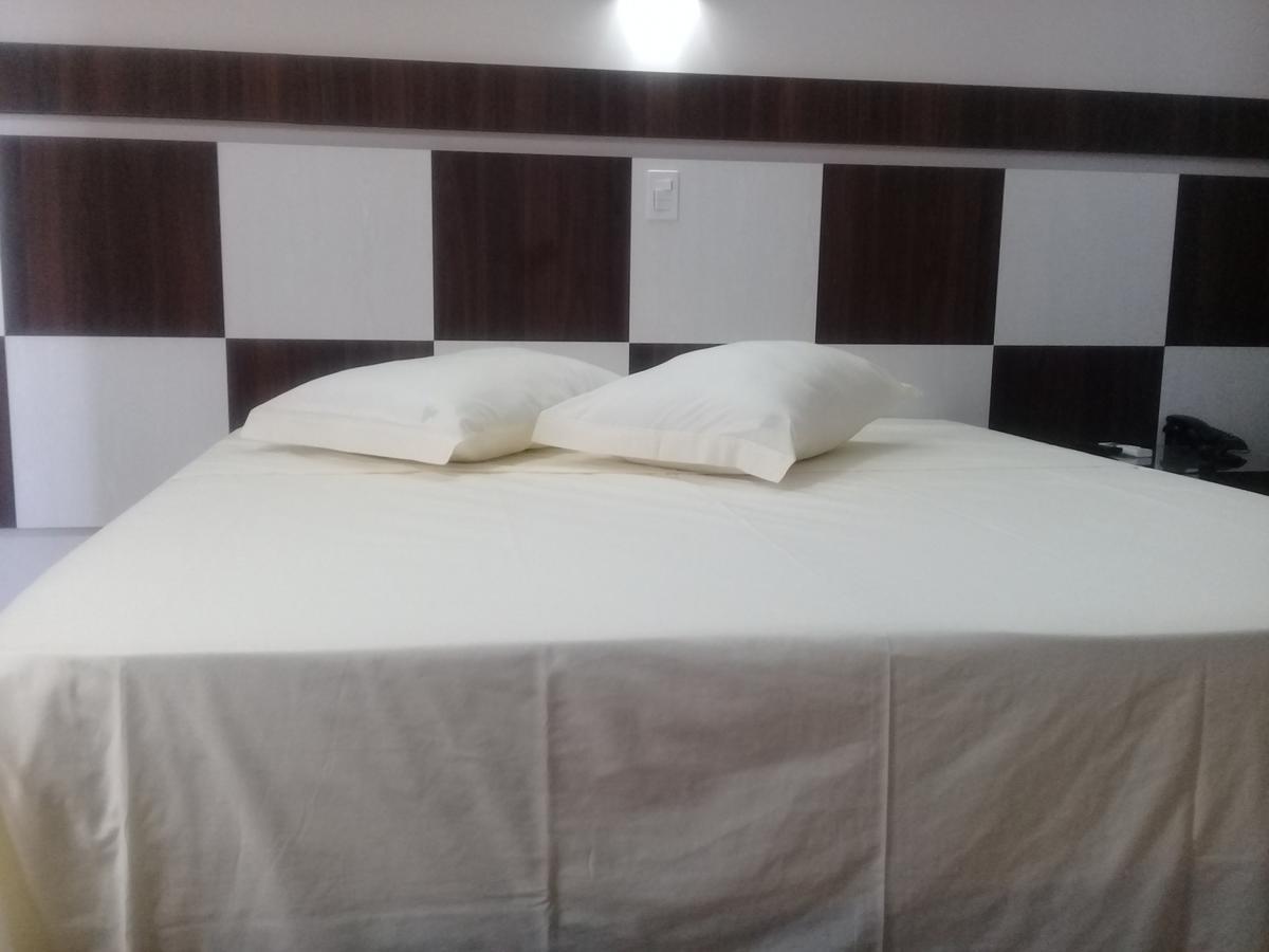 Hotel Maestro Villa Do Lago Toledo ภายนอก รูปภาพ
